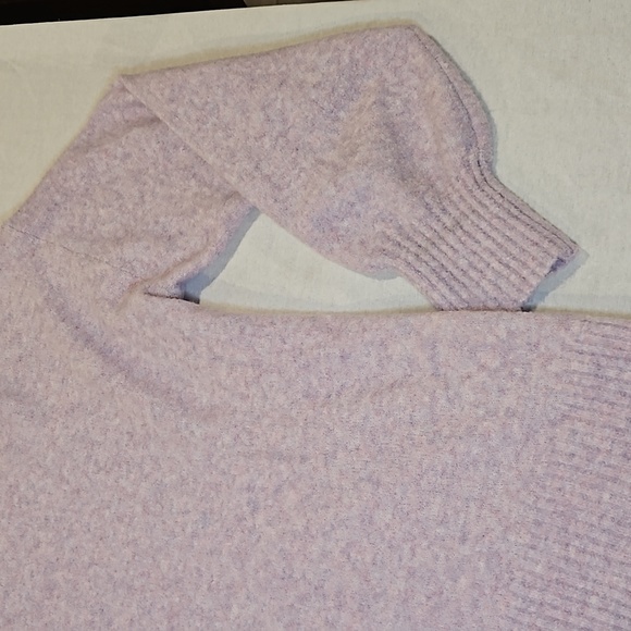 NWT Old Navy blousan sleeve sweater in lilac size L - Picture 4 of 10